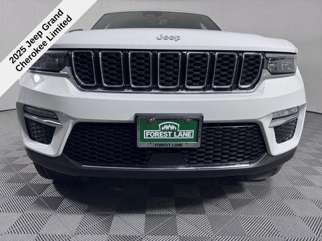 new 2025 Jeep Grand Cherokee car, priced at $36,125