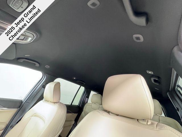 new 2025 Jeep Grand Cherokee car, priced at $36,125