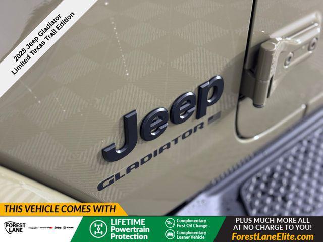 new 2025 Jeep Gladiator car, priced at $42,939