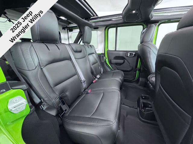 new 2025 Jeep Wrangler car, priced at $46,704