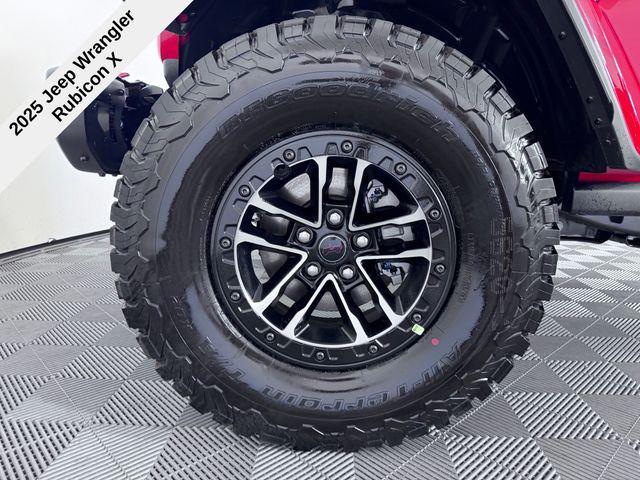 new 2025 Jeep Wrangler car, priced at $58,429