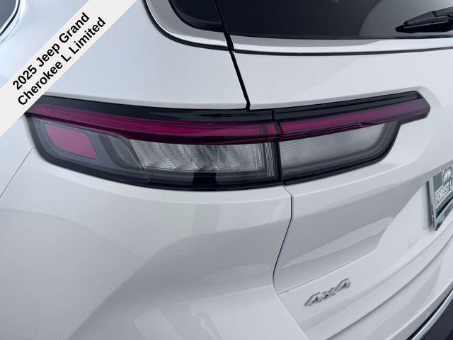 new 2025 Jeep Grand Cherokee L car, priced at $41,762