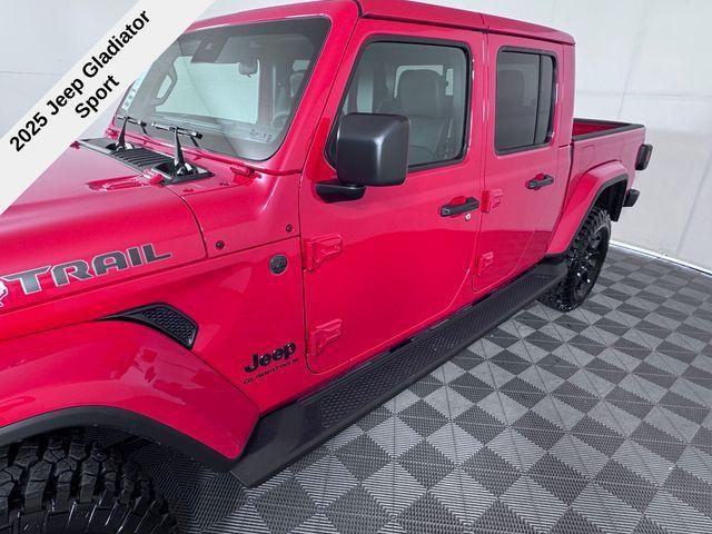 new 2025 Jeep Gladiator car, priced at $39,727