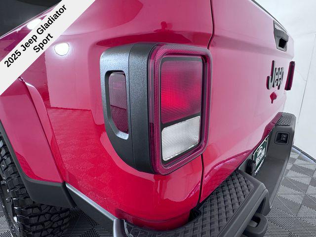 new 2025 Jeep Gladiator car, priced at $39,727