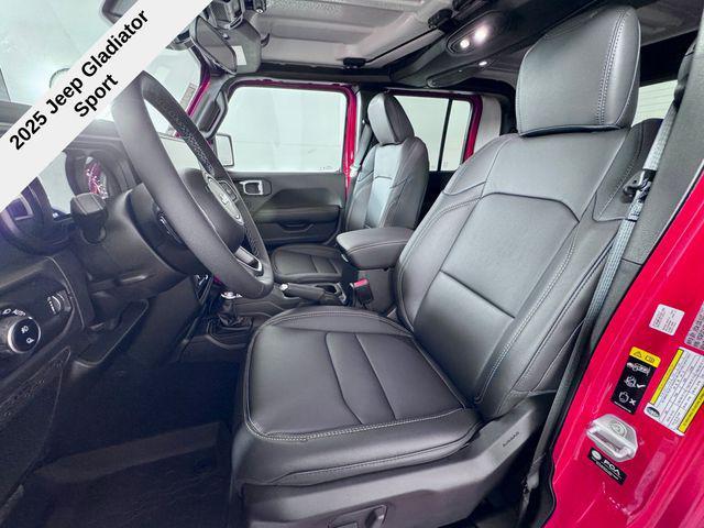new 2025 Jeep Gladiator car, priced at $39,727