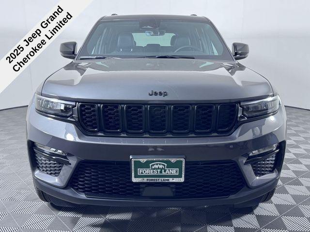 new 2025 Jeep Grand Cherokee car, priced at $42,597