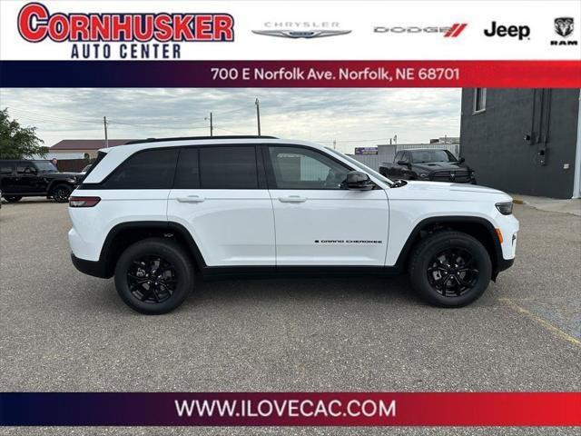 new 2024 Jeep Grand Cherokee car, priced at $46,935