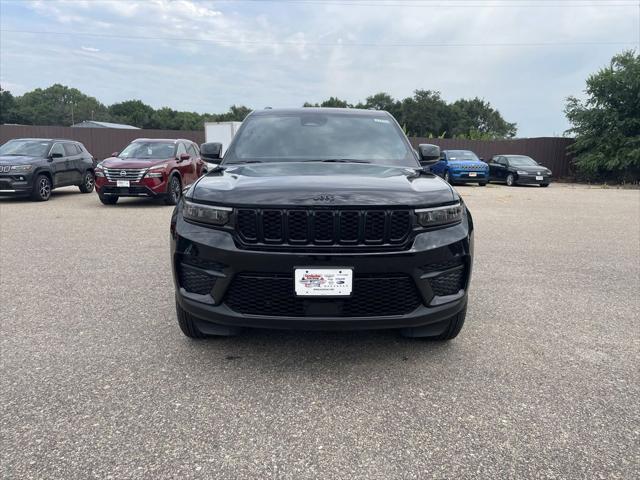 new 2024 Jeep Grand Cherokee car, priced at $47,030