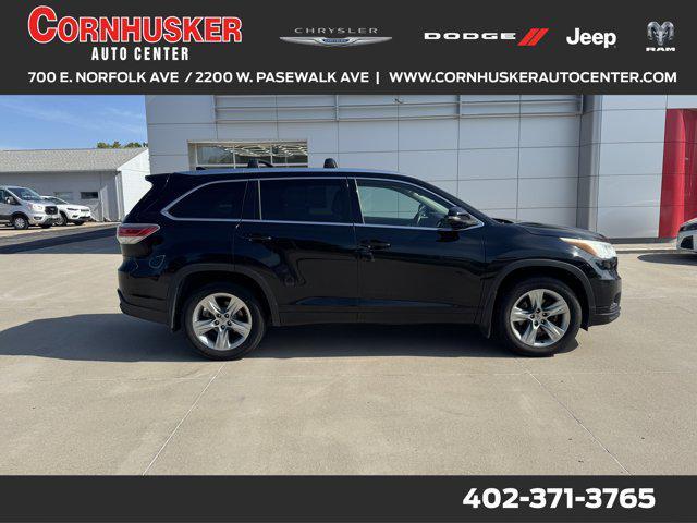 used 2014 Toyota Highlander car, priced at $14,990