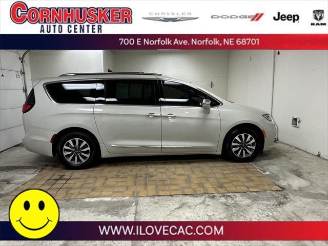 used 2021 Chrysler Pacifica Hybrid car, priced at $29,990