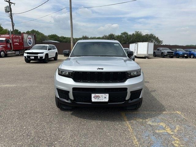 new 2024 Jeep Grand Cherokee L car, priced at $52,170