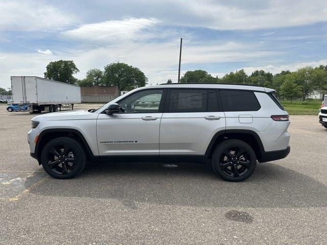 new 2024 Jeep Grand Cherokee L car, priced at $52,170