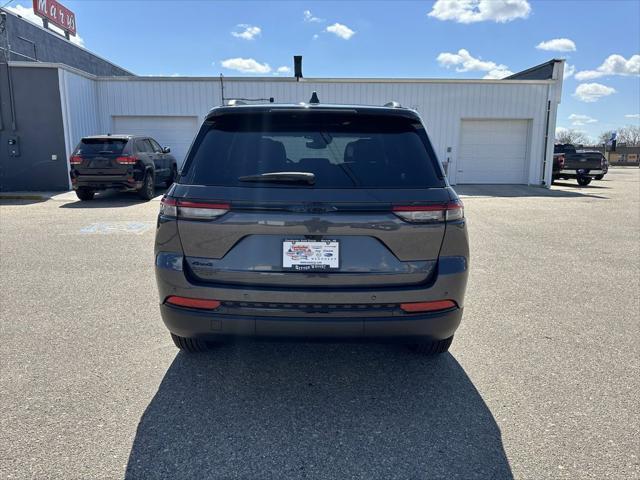 new 2024 Jeep Grand Cherokee car, priced at $47,530