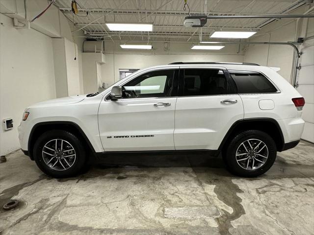 used 2022 Jeep Grand Cherokee car, priced at $33,990