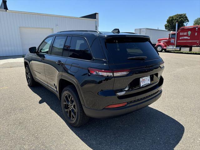 new 2024 Jeep Grand Cherokee car, priced at $47,530