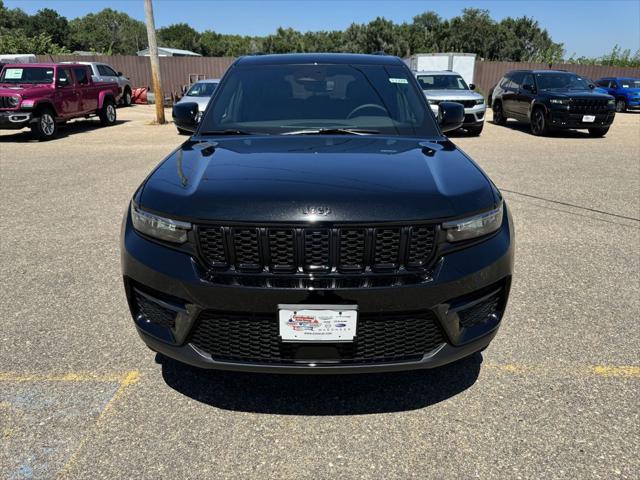 new 2024 Jeep Grand Cherokee car, priced at $47,530