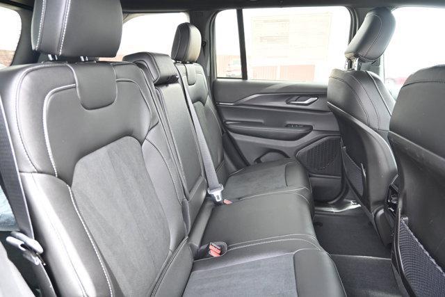 new 2025 Jeep Grand Cherokee car, priced at $46,530