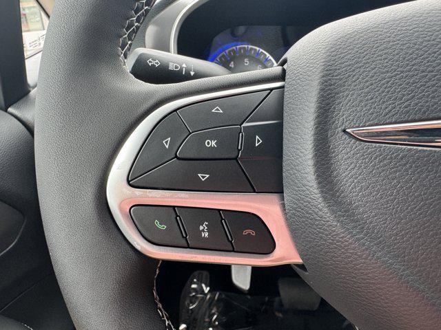 new 2025 Chrysler Pacifica car, priced at $47,440