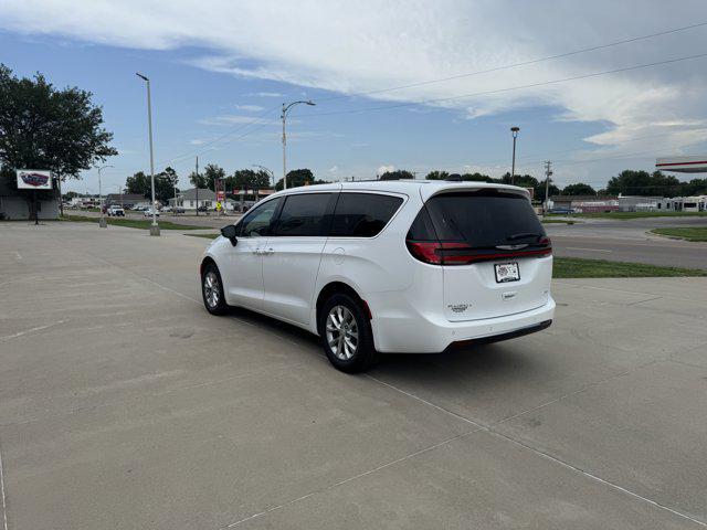 new 2025 Chrysler Pacifica car, priced at $47,440