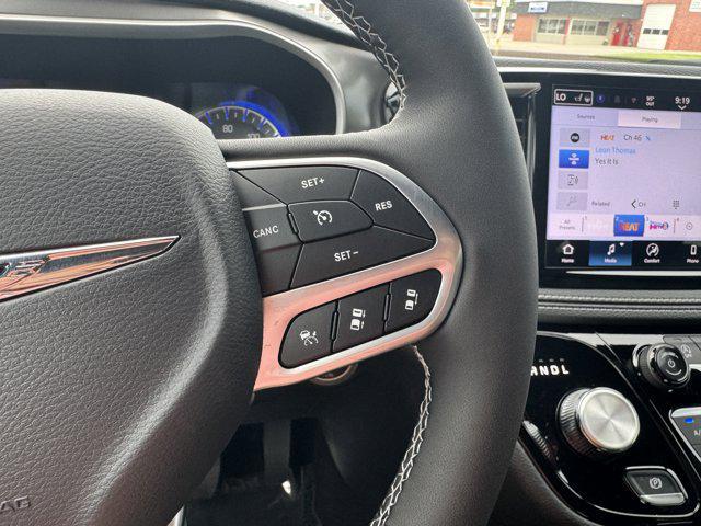 new 2025 Chrysler Pacifica car, priced at $47,440