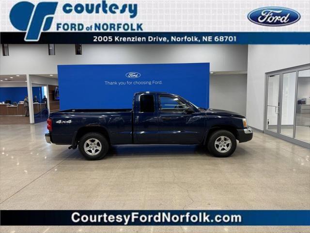 used 2005 Dodge Dakota car