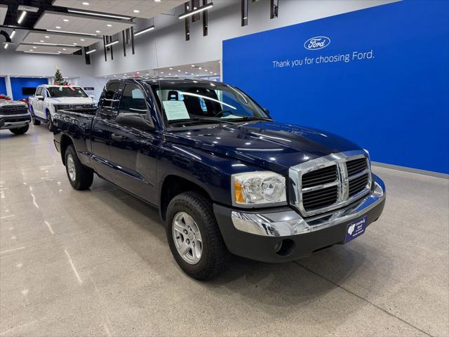 used 2005 Dodge Dakota car