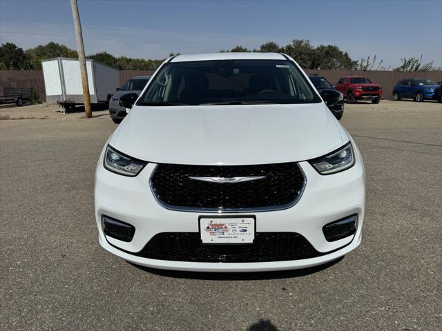 new 2024 Chrysler Pacifica car, priced at $43,500