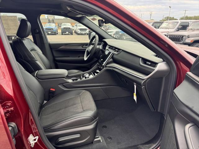 new 2024 Jeep Grand Cherokee L car, priced at $49,530