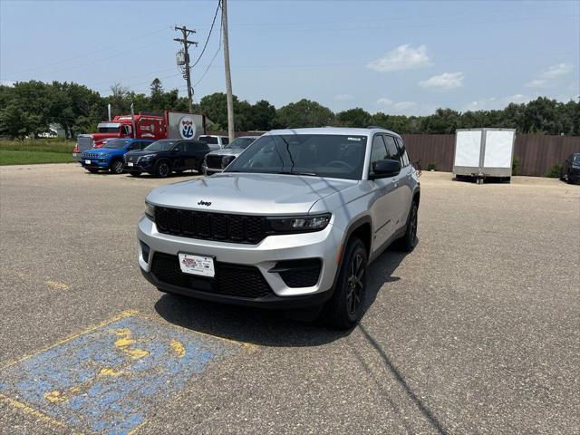 new 2024 Jeep Grand Cherokee car, priced at $47,530