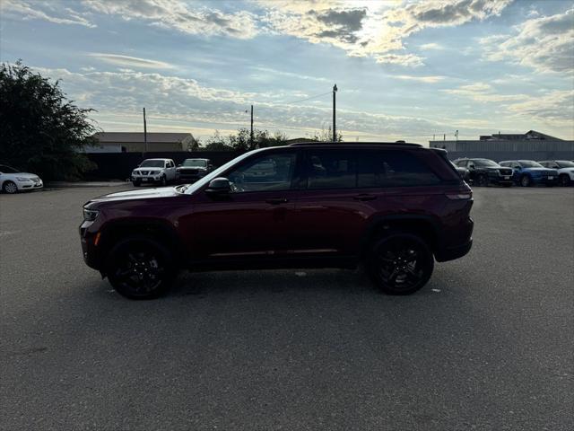 used 2024 Jeep Grand Cherokee car, priced at $44,990