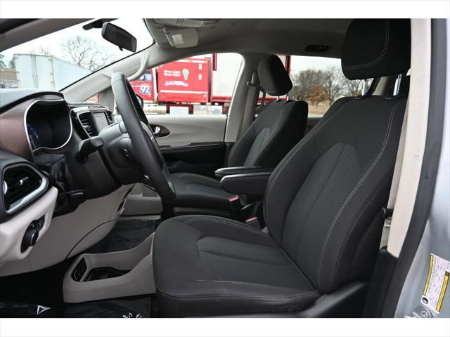 used 2022 Chrysler Voyager car