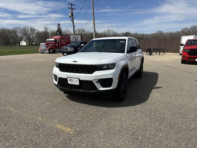 new 2024 Jeep Grand Cherokee car, priced at $46,935