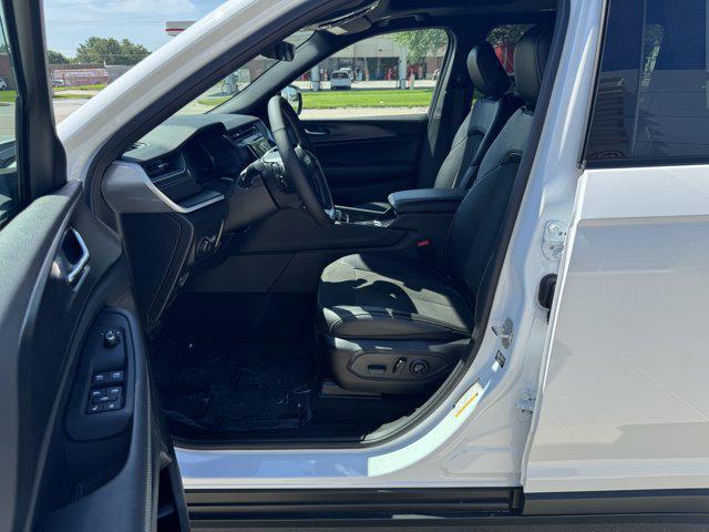 new 2025 Jeep Grand Cherokee L car, priced at $48,135