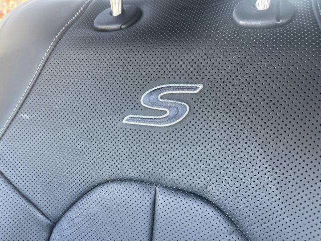 new 2026 Chrysler Pacifica car, priced at $56,025