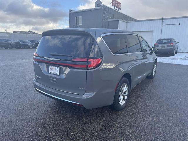 new 2025 Chrysler Pacifica car, priced at $47,635