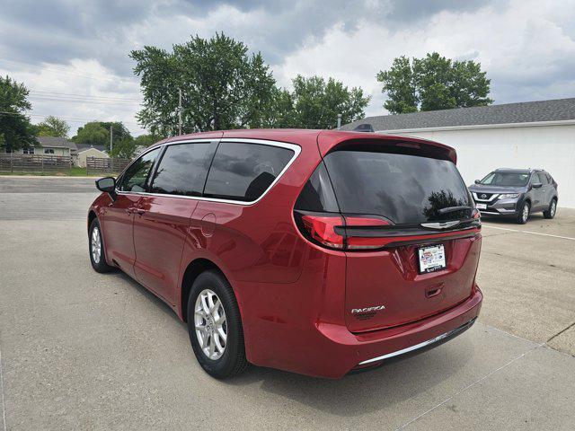 new 2025 Chrysler Pacifica car, priced at $44,940