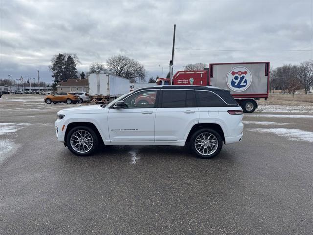 used 2022 Jeep Grand Cherokee car