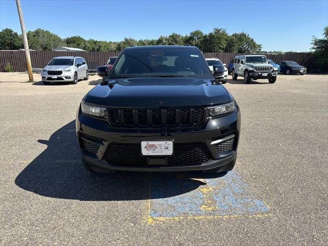 new 2024 Jeep Grand Cherokee car, priced at $47,530