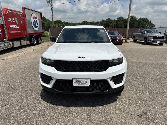 new 2024 Jeep Grand Cherokee car, priced at $46,935