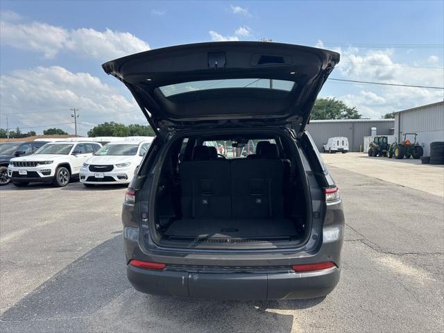 new 2024 Jeep Grand Cherokee L car, priced at $52,170