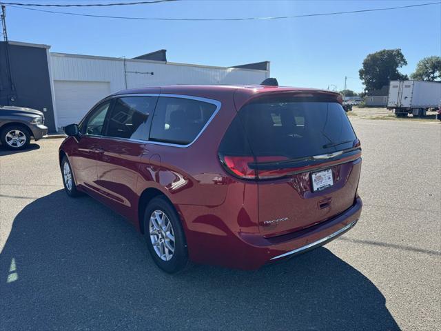 new 2024 Chrysler Pacifica car, priced at $43,995