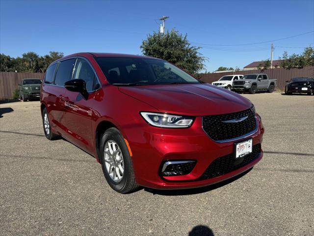 new 2024 Chrysler Pacifica car, priced at $43,995