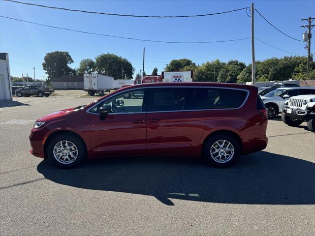 new 2024 Chrysler Pacifica car, priced at $43,995