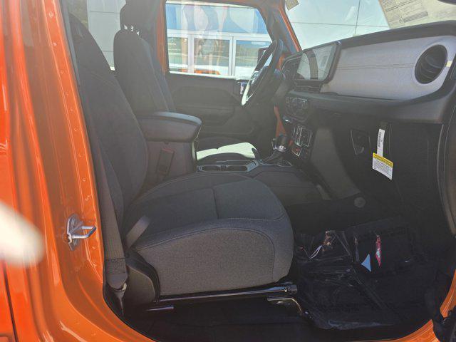 new 2025 Jeep Wrangler car, priced at $55,375