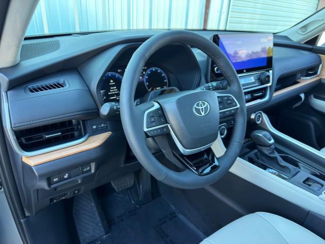 used 2025 Toyota Grand Highlander car, priced at $53,750