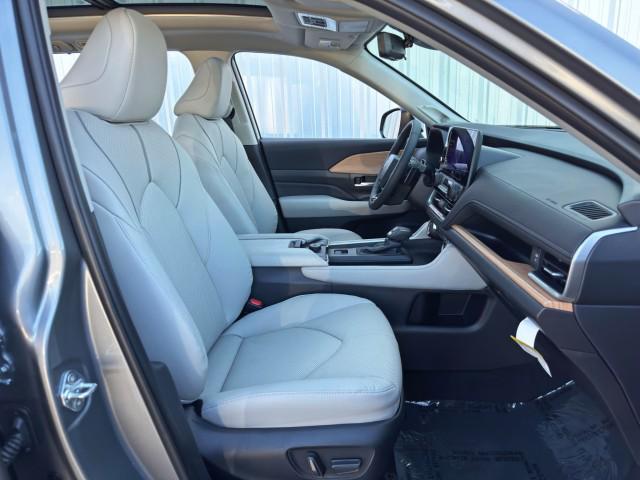 used 2025 Toyota Grand Highlander car, priced at $53,750