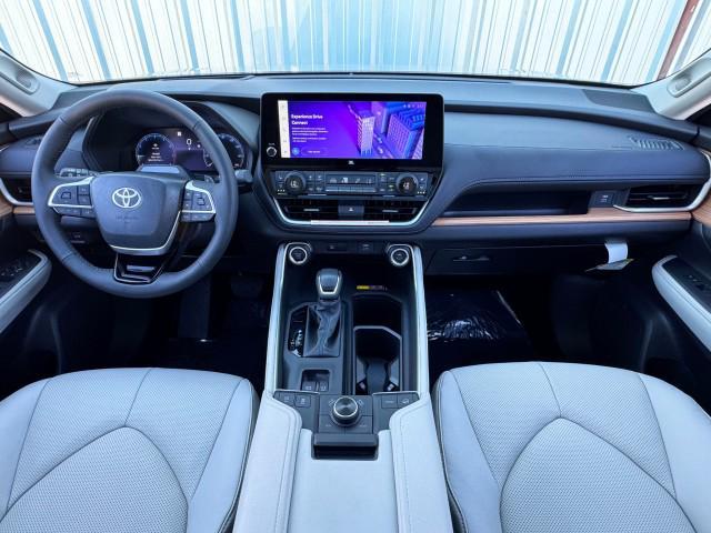 used 2025 Toyota Grand Highlander car, priced at $53,750