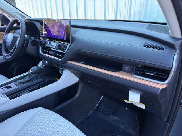 used 2025 Toyota Grand Highlander car, priced at $53,750