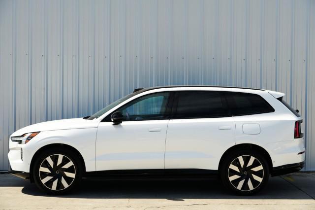 used 2025 Volvo EX90 car, priced at $55,000