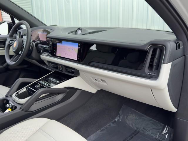 used 2025 Porsche Cayenne E-Hybrid car, priced at $116,000